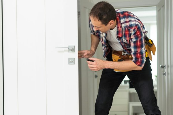 Top 5 reasons to choose a serrurier in angers for fast service